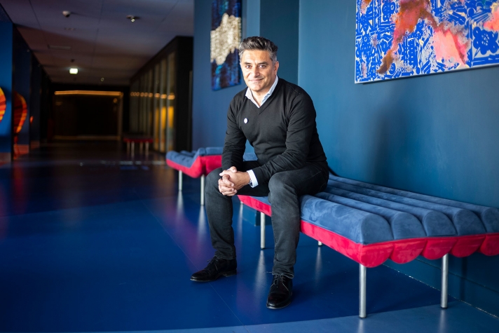 Arrivé en 2018, Moïse Aykanat, le nouveau directeur, avoue avoir eu quelques tensions avec la CFDT au départ, avant que chacun
trouve ses marques. Un apprentissage accéléré du dialogue social qui porte
ses fruits aujourd’hui. « La direction est attentive à nos revendications », reconnaît sans fausse posture Robert Tran Van.
