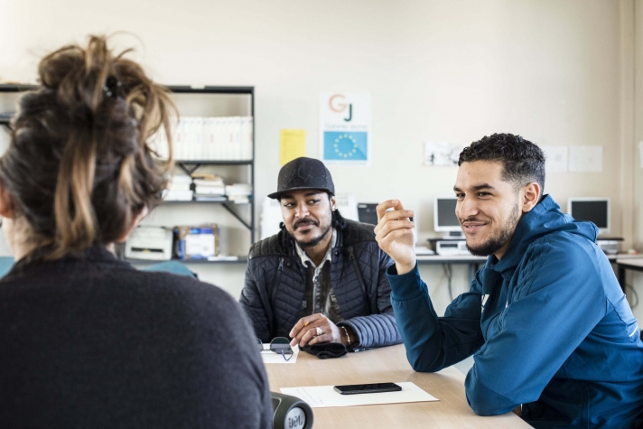 Bien que jugé efficace, le dispositif n’a concerné que 100 000 jeunes en 2019. Le gouvernement veut multiplier par deux le nombre de ses bénéficiaires.