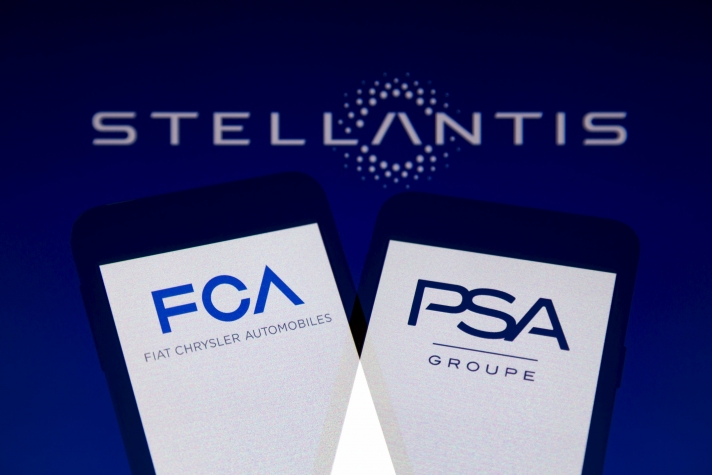 Le nouveau groupe, Stellantis, va faire travailler au total 400 000 salariés.