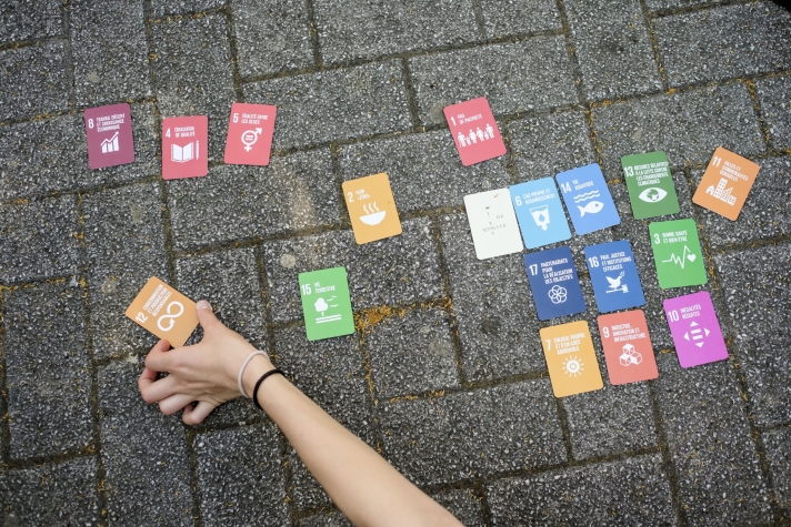 Les « fresques du climat », des ateliers ludiques proposés aux salariés pour les sensibiliser aux impacts du réchauffement climatique sur leur vie professionnelle et personnelle.
